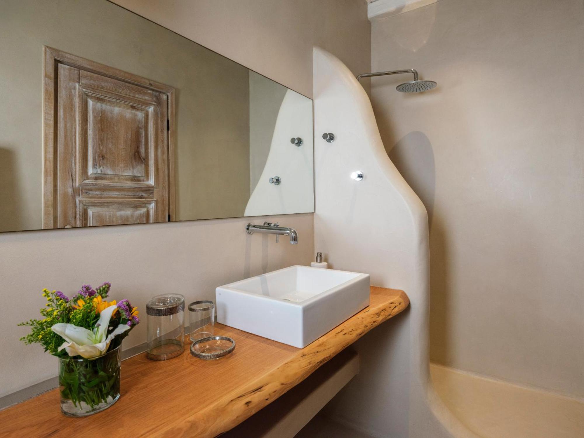 V&V Guest House - Luxury Suites 奥诺斯 外观 照片